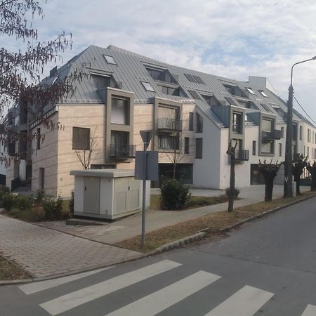 Beli Apartman Melygarazzsal Hévíz Buitenkant foto